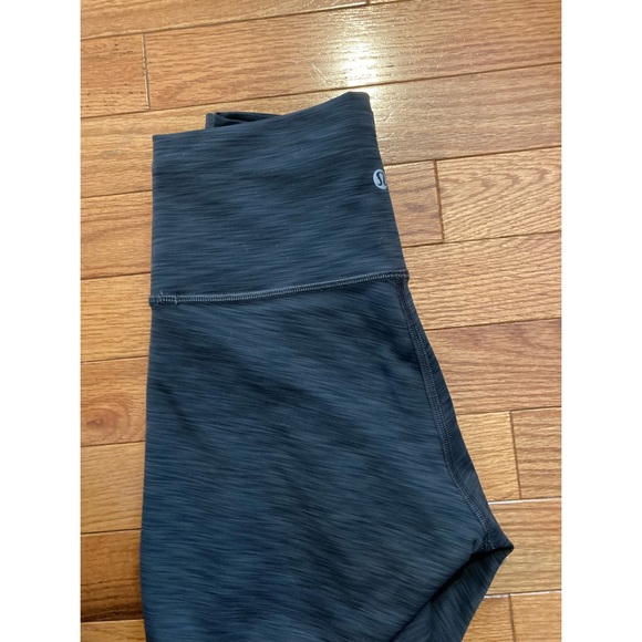 Lululemon Wunder Train Leggings - Picture 2 of 5
